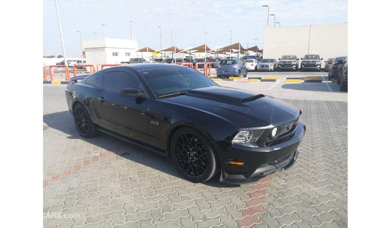 Ford Mustang Ford Mustang Import American Standard 8 cylinder 2012 model in excellent condition