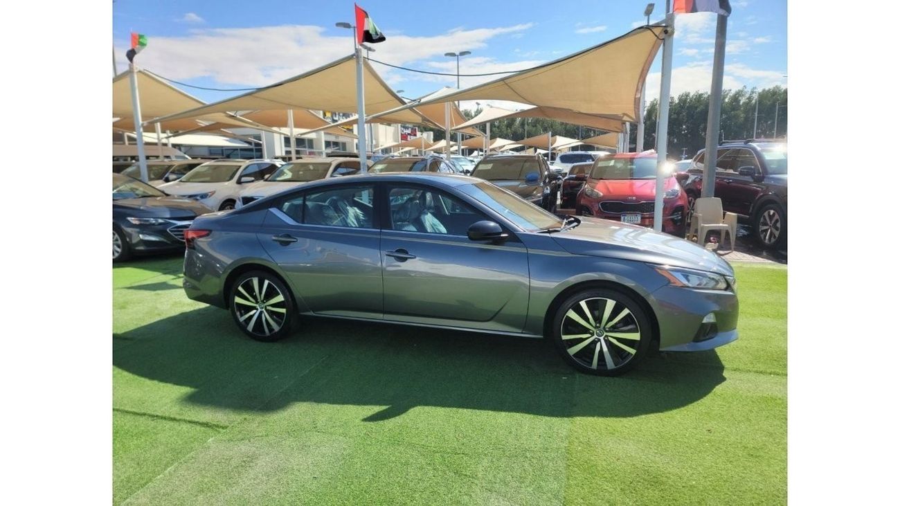 Nissan Altima Sport 2020 Nissan Altima, SR