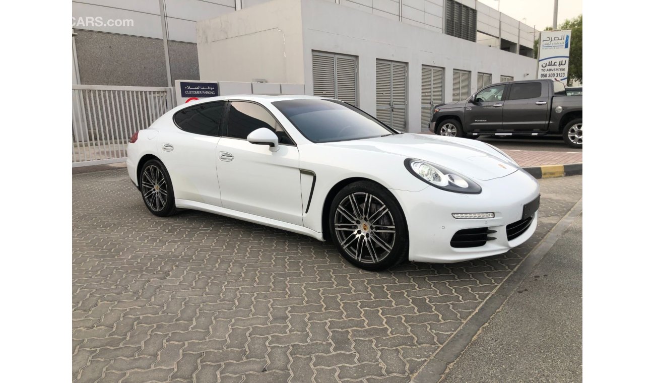 Porsche Panamera S GCC