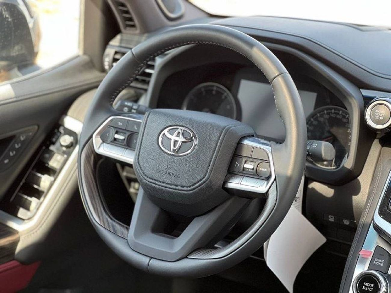 Toyota Land Cruiser VXR 3.5L TWIN TURBO PTR A/T // 2024 // FULL OPTION WITH 360 CAMERA COOLING & HEATED SEATS // SPECIAL