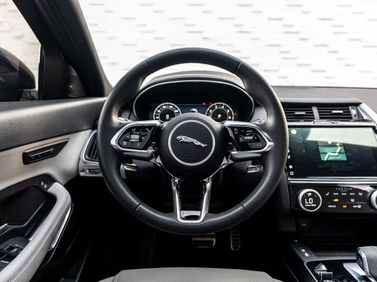 Jaguar E Pace R-Dynamic SE 2.0L