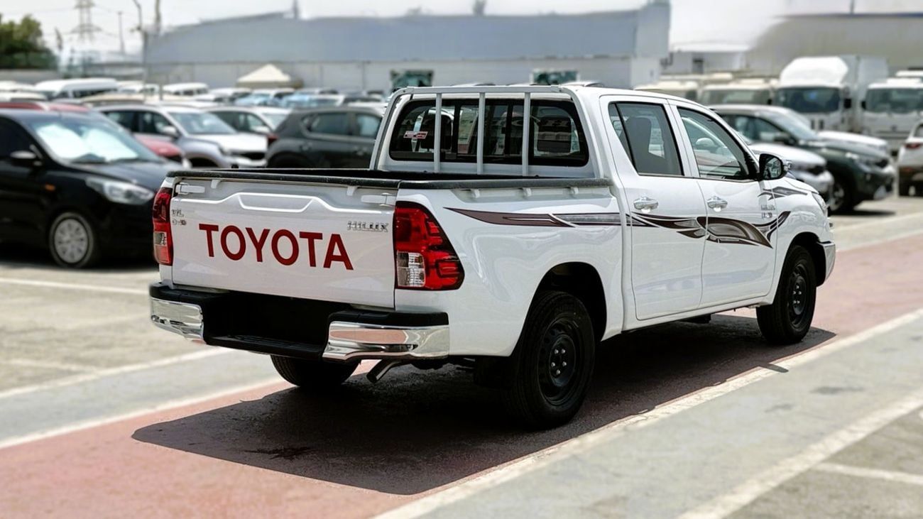 تويوتا هيلوكس GL Toyota Hilux 2.4L Diesel MT DC 2WD 2025YM