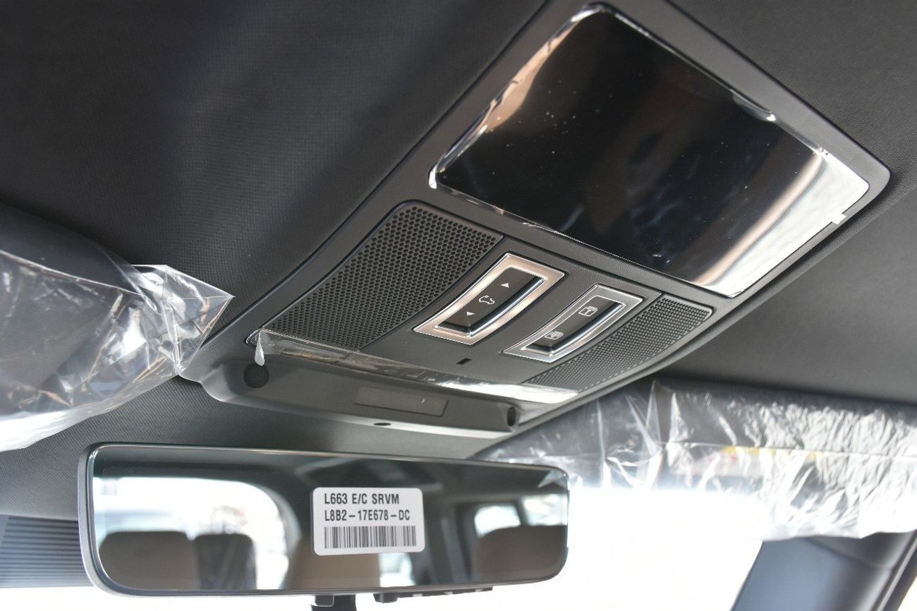 لاند روفر ديفندر P400 110 S 3.0L (7 Seater)