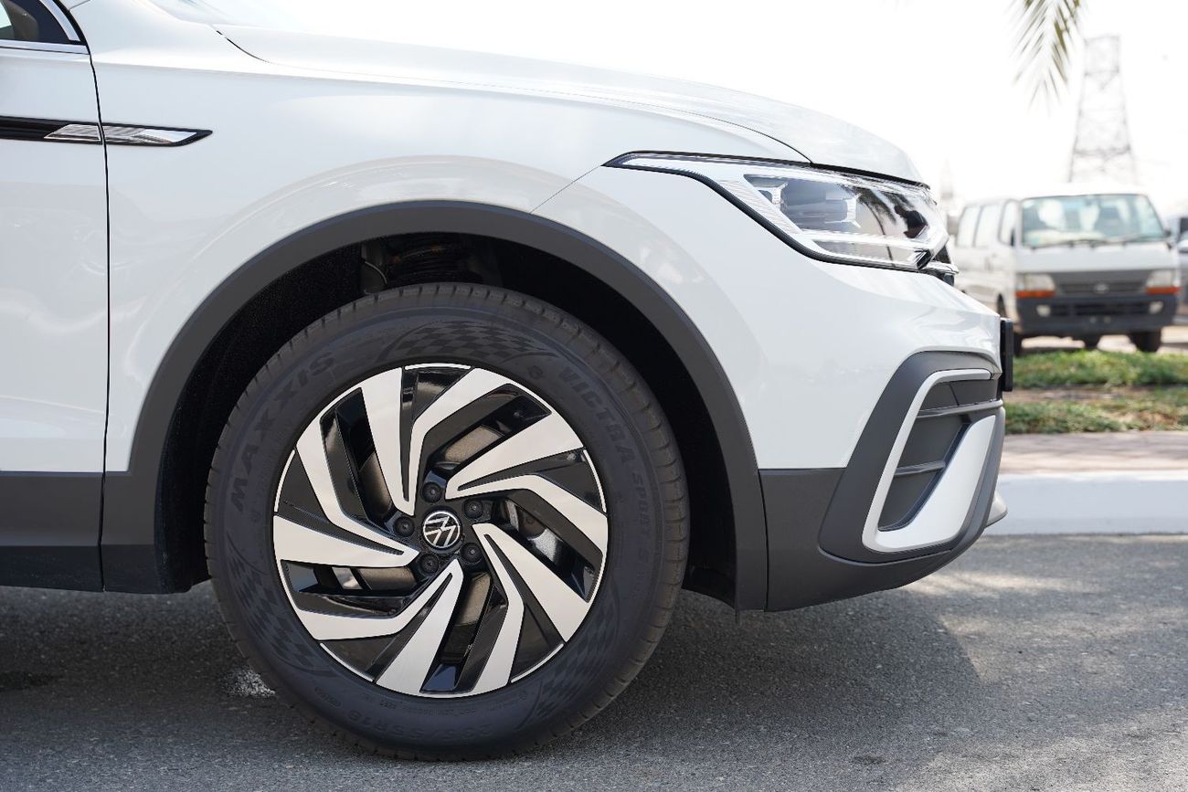 Volkswagen Tiguan 2023 VOLKSWAGEN TIGUAN 1.5L TSI SUV