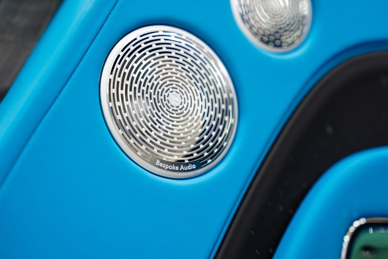 Rolls-Royce Spectre Coupe Two-Tone Interior, Bespoke Audio, Illuminated Grille, Dealer Warr + Serv!!