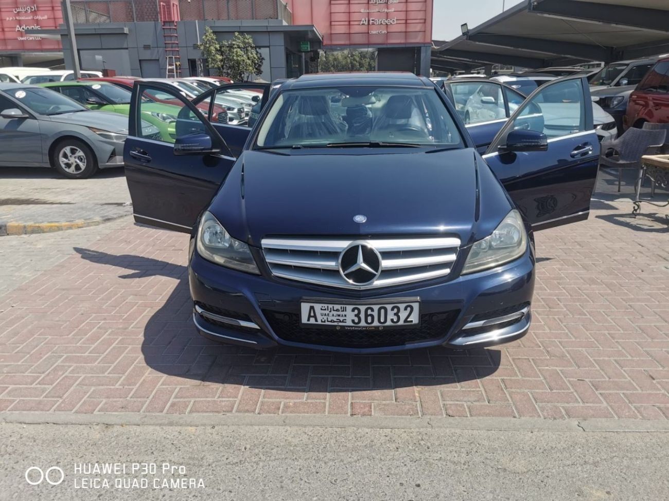 Mercedes-Benz C 200 In excellent condition and requires no expenses