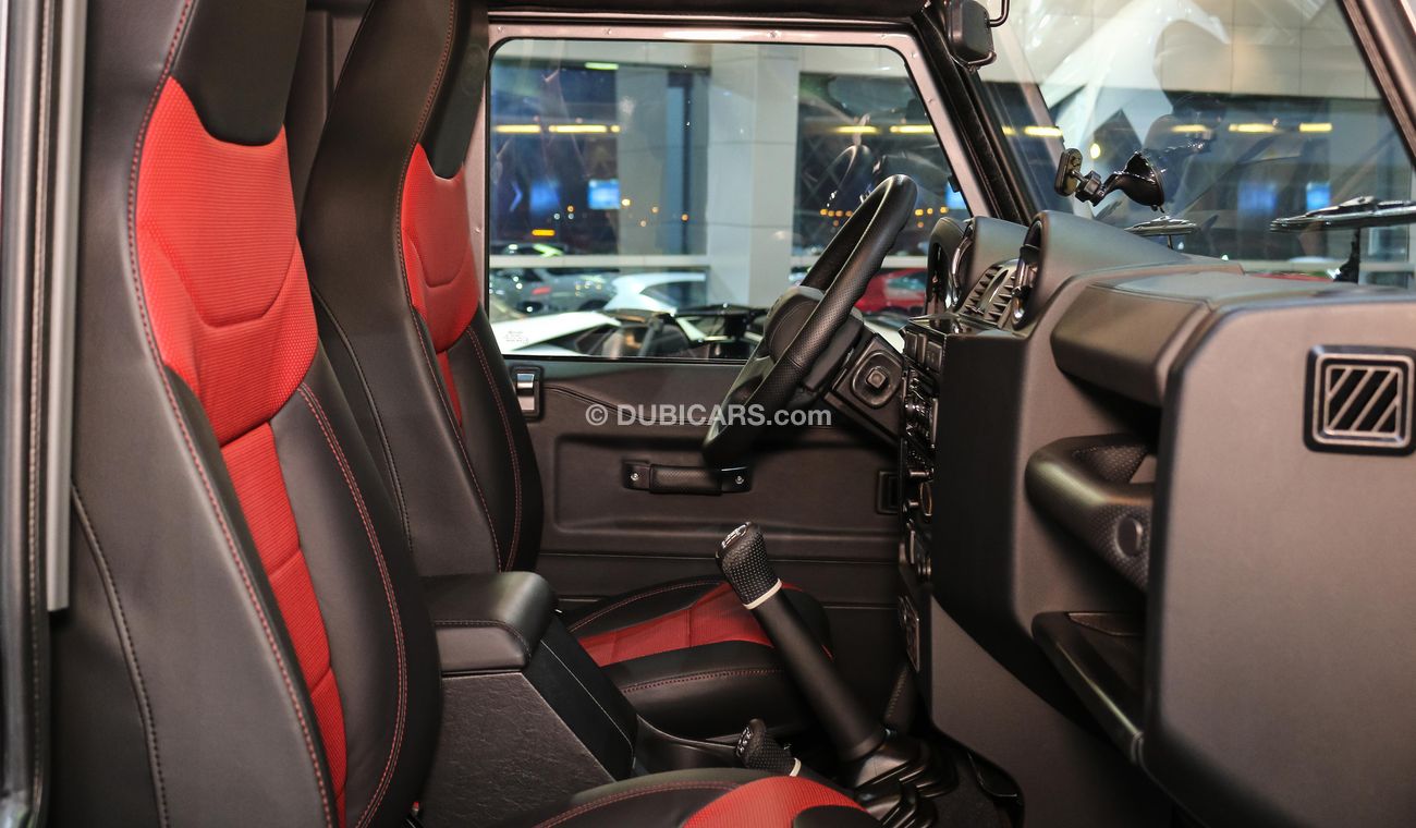 لاند روفر ديفندر