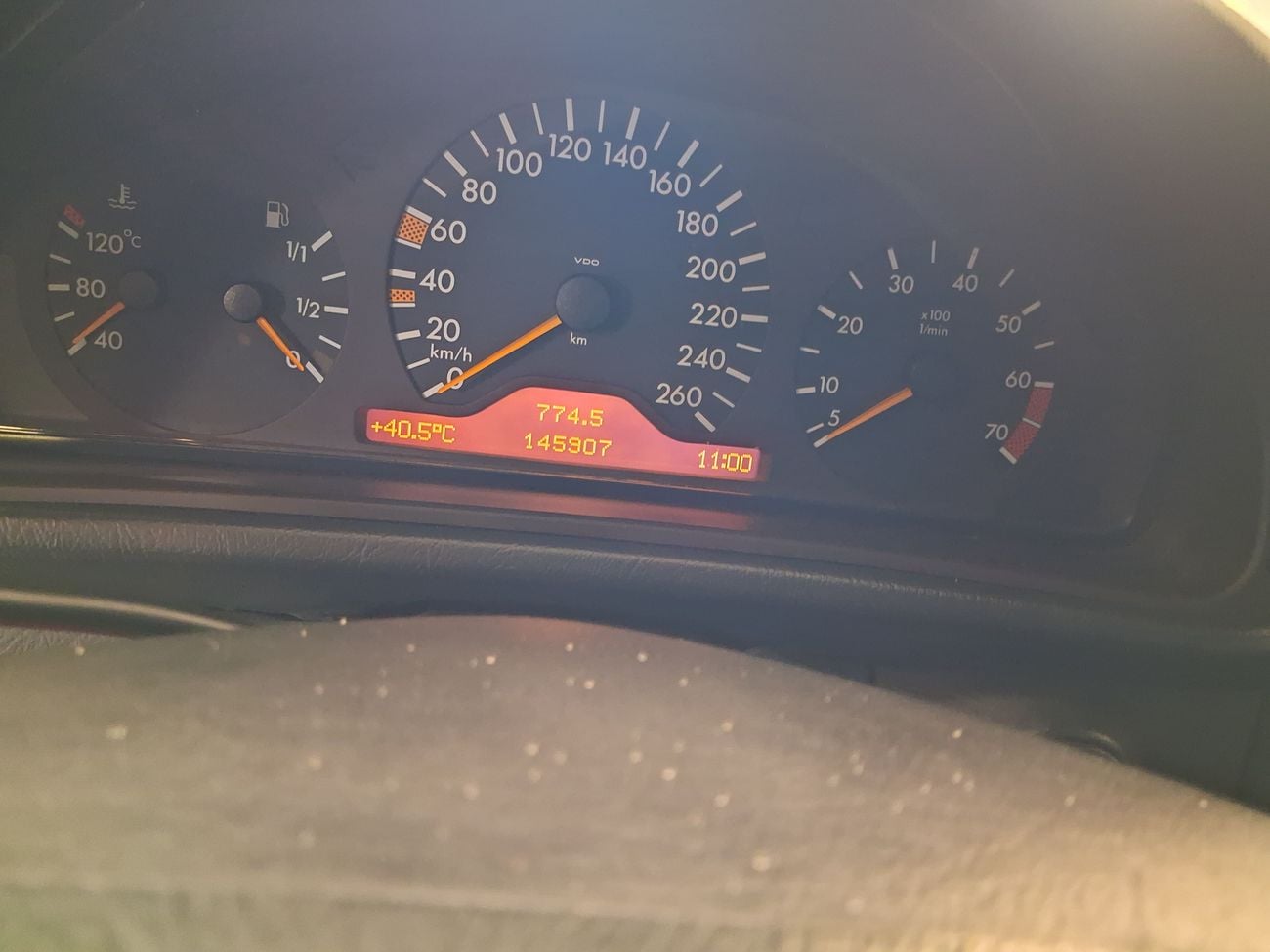 Mercedes Benz CLK320 3.6 L