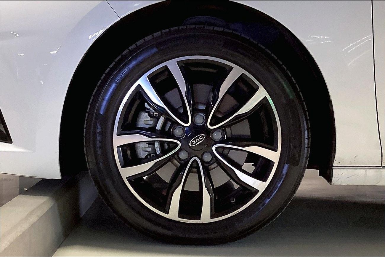 Nissan XTerra Platinum | Guaranteed Warranty | 0 Down Payment