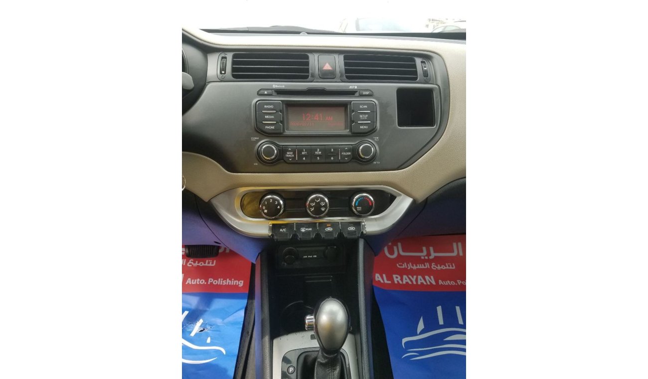 Kia Rio Kia Rio 2013 GCC is very clean, without final accidents, agency condition and does not need any expe