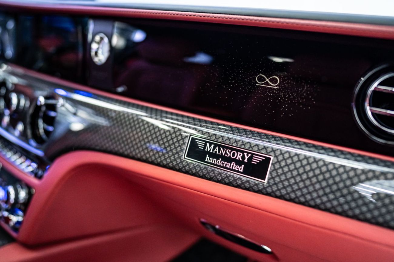 رولز رويس جوست Black Badge 6.6L