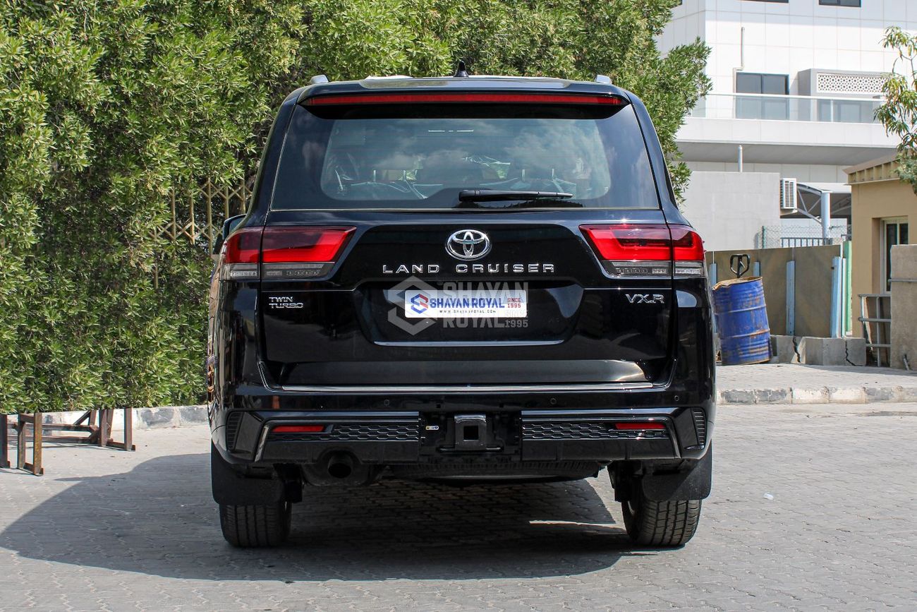 Toyota Land Cruiser LC300 3.5L TWIN TURBO VXR FULL OPTION PETROL V6 AT 7S 2026MY