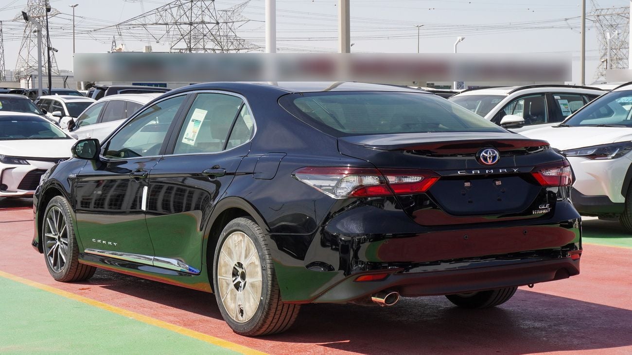Toyota Camry GLE 2.5L HYBRID