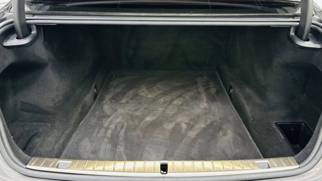 BMW 730Li Exclusive GCC .. M kit .. FSH .. Warranty .. Perfect Condition ..