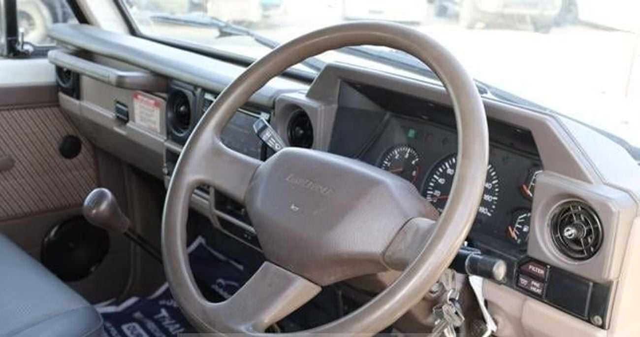 Toyota Land Cruiser 70 1992 TOYOTA LAND CRUISER FULLY LOADED 3 DOOR