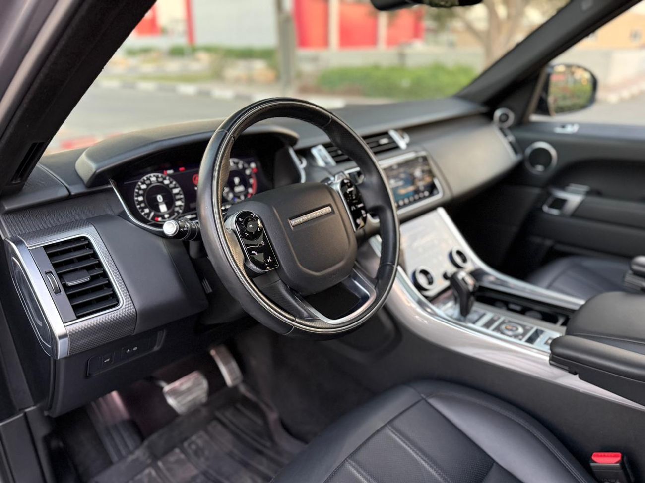 Land Rover Range Rover Sport HSE DYNAMIC 5.0L (525 HP)