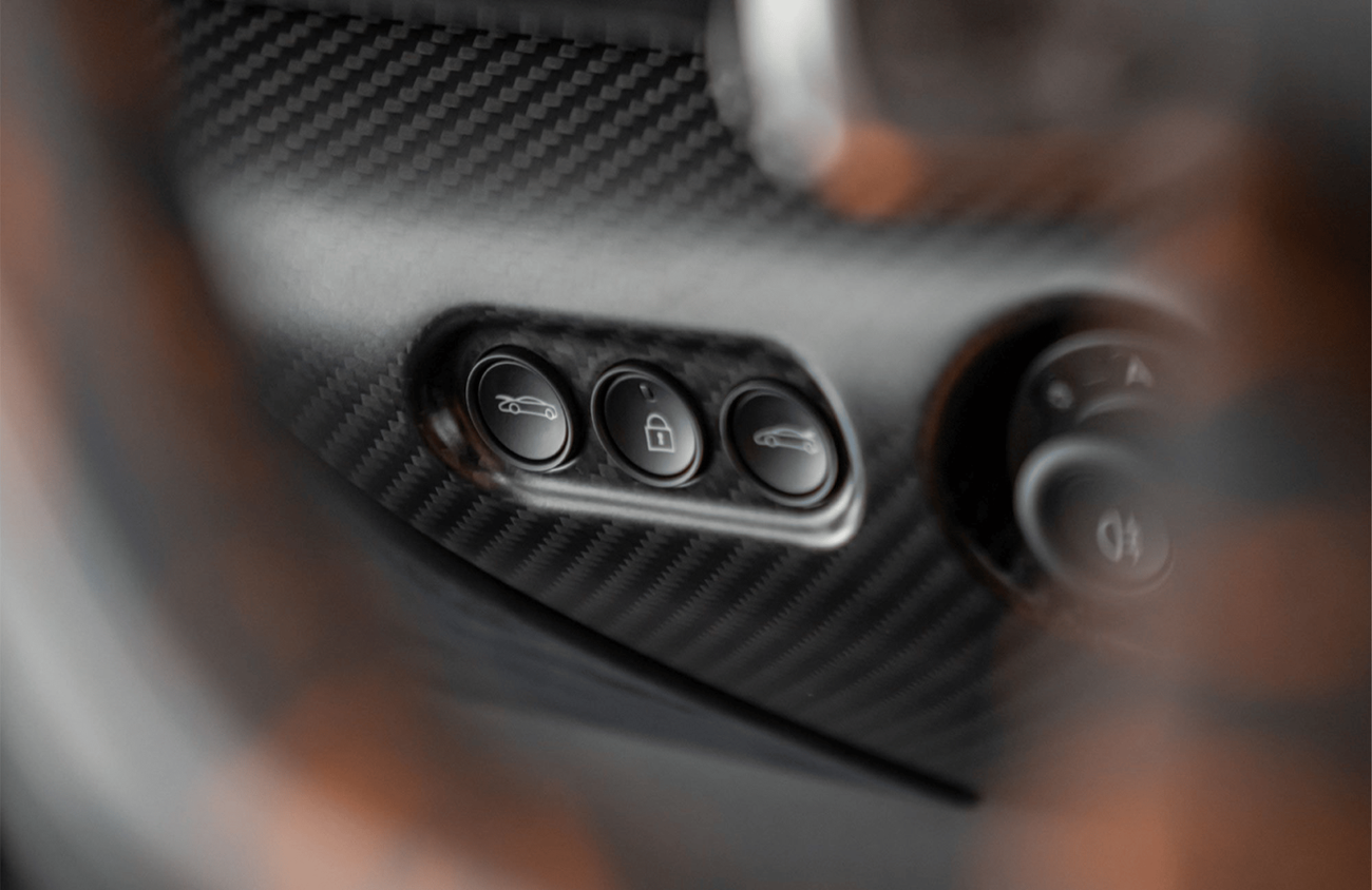 McLaren Speedtail 4.0L V-8 Twin-Turbocharged Engine + eMotor