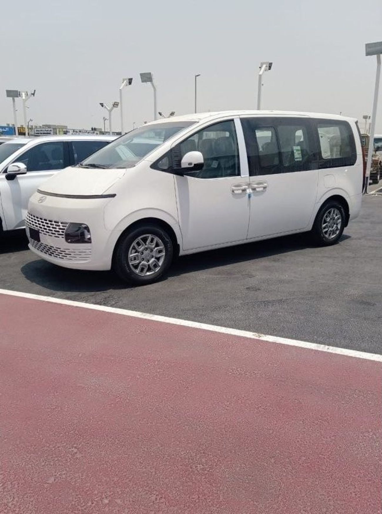 هيونداي ستاريا 3.5 L ,petrol , 9 seats