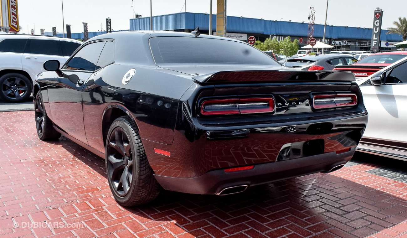 Dodge Challenger