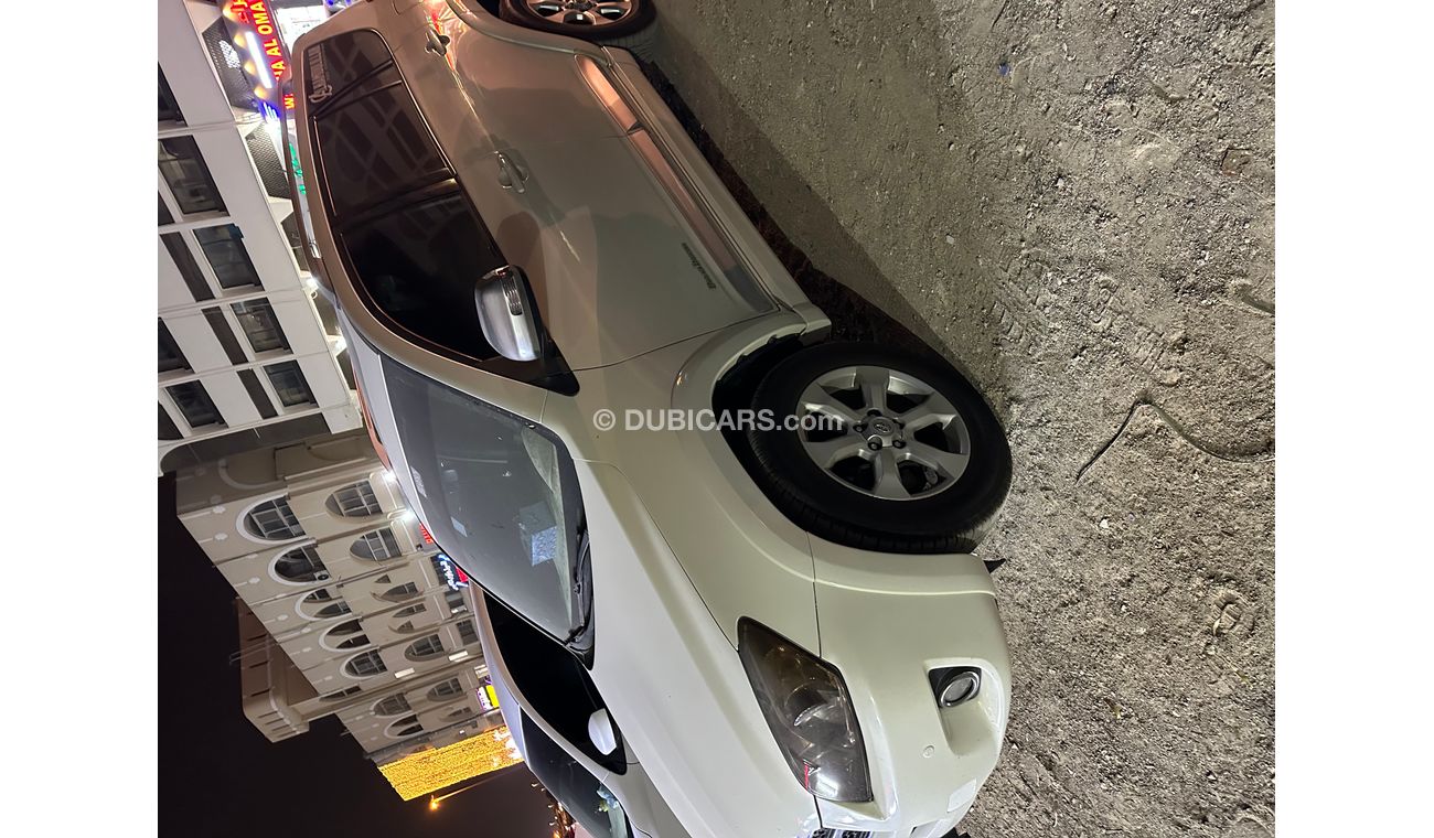 Used Toyota RAV4 2012 for sale in Abu Dhabi 788549