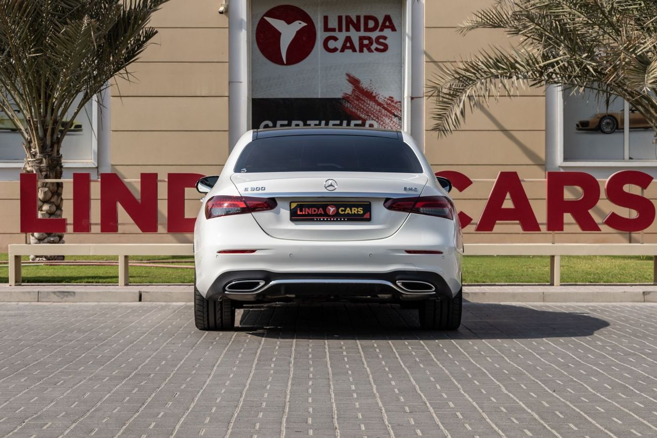 Mercedes-Benz E300 Premium 2.0L