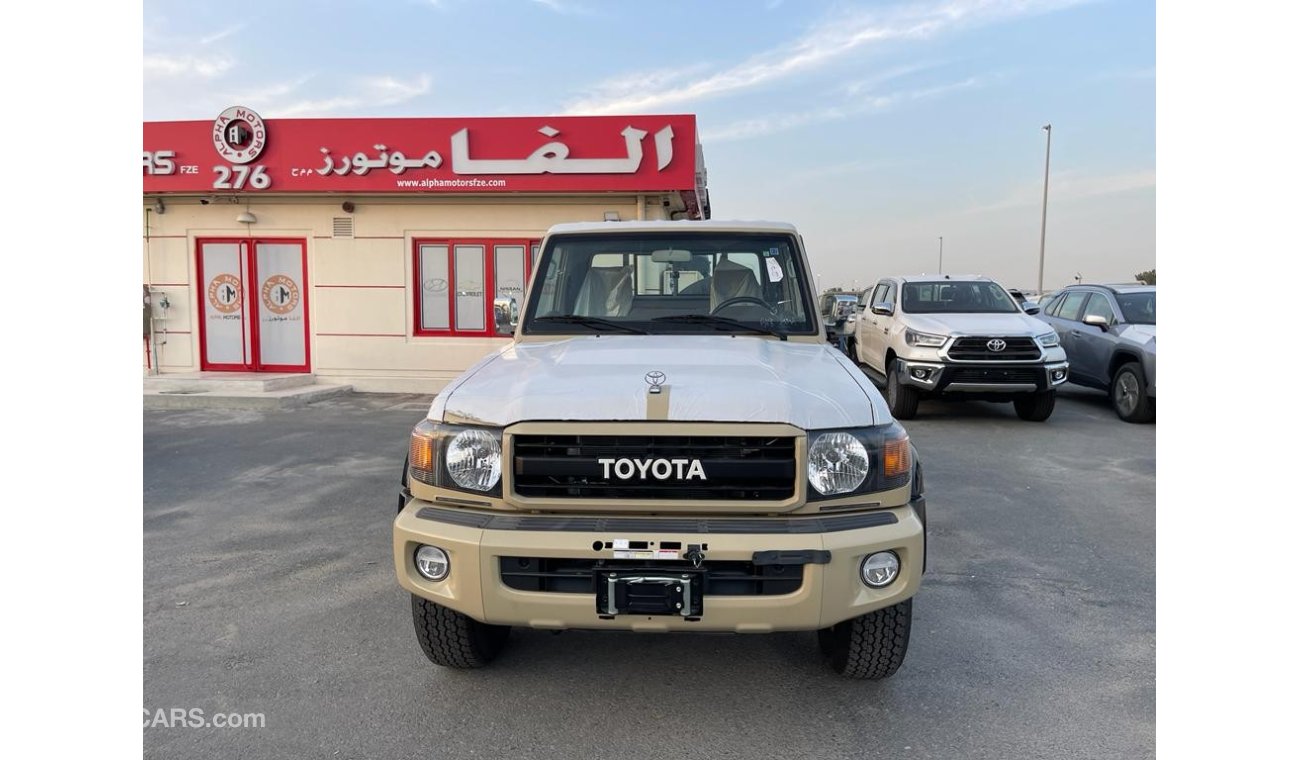 تويوتا لاند كروزر بيك آب Toyota Land Cruiser Pick up 4.0L Single Cabin full option (70th Anniversary) 2022YM