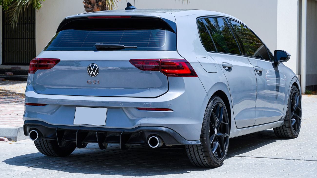 فولكس واجن جولف GTI