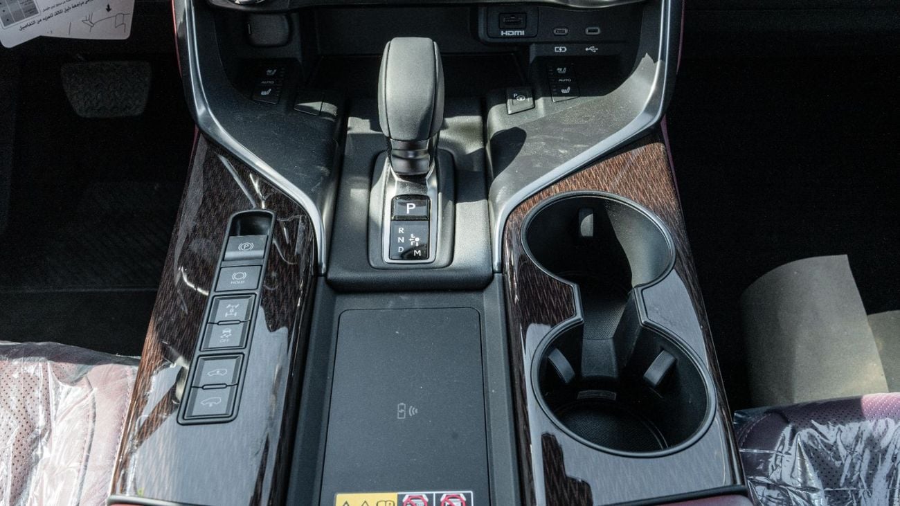 Lexus LX 700h 2026 Lexus Signature LX700h 3.5L AT Hybrid-With Auto Park