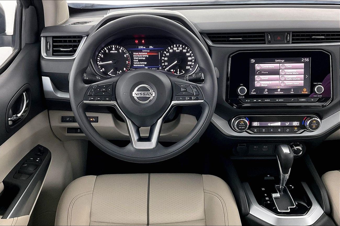 نيسان إكستيرا Titanium | ضمان مجاني لمدة عام | 0 دفعة أولى