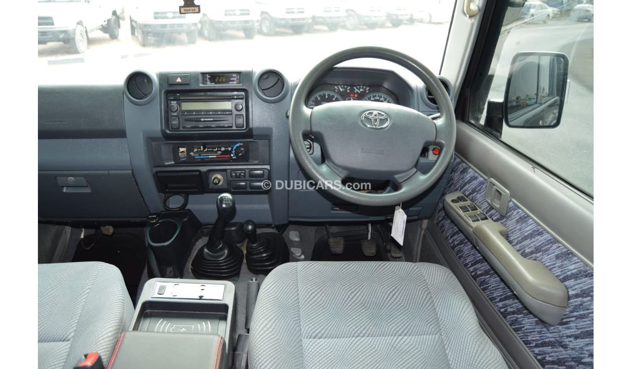 تويوتا لاند كروزر بيك آب Full option clean car