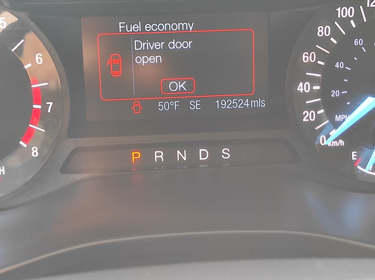 فورد فيوجن SE 2.0L Ford Fusion 2015 gcc V4 full opstions