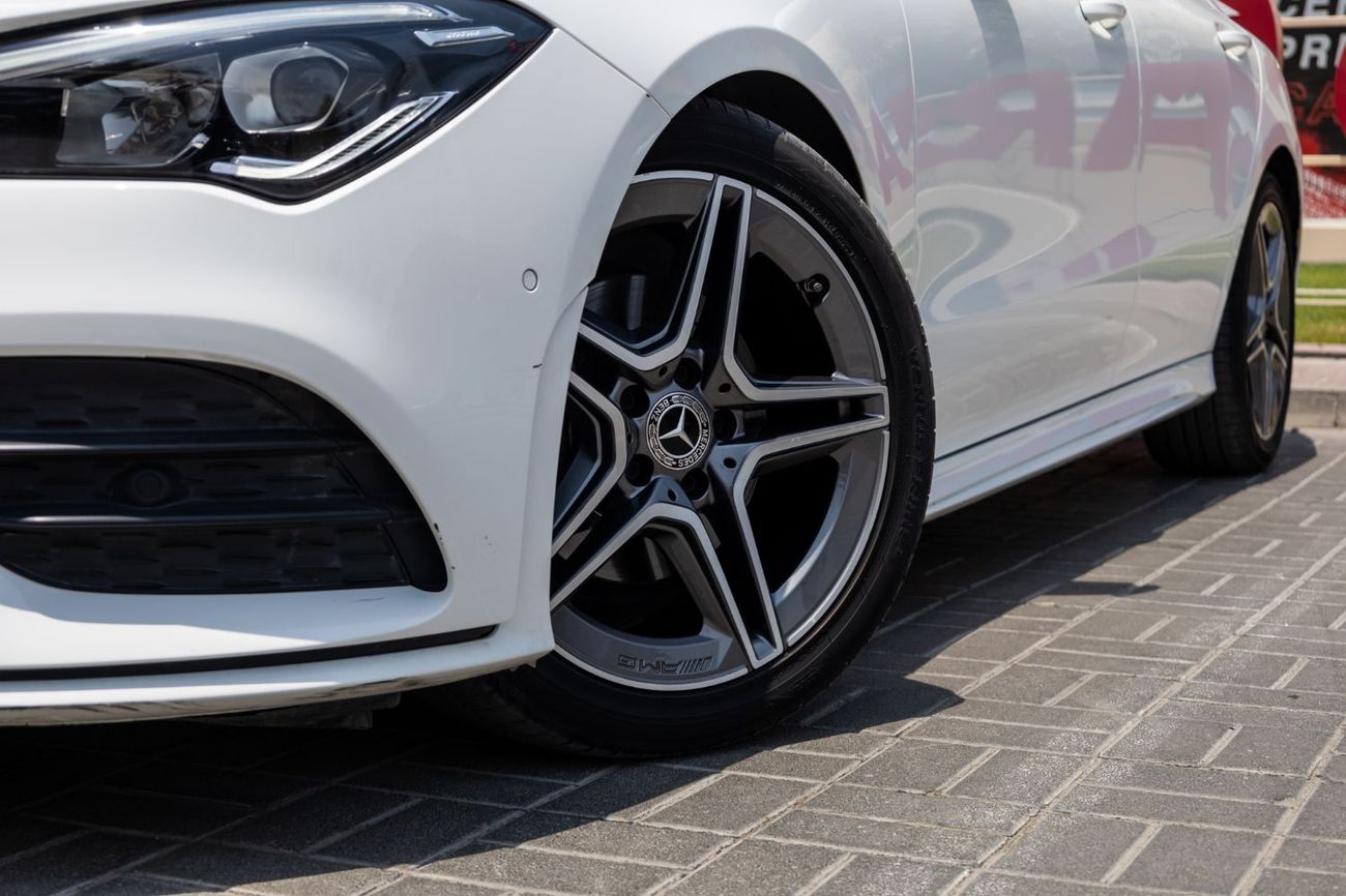 Mercedes-Benz CLA 180