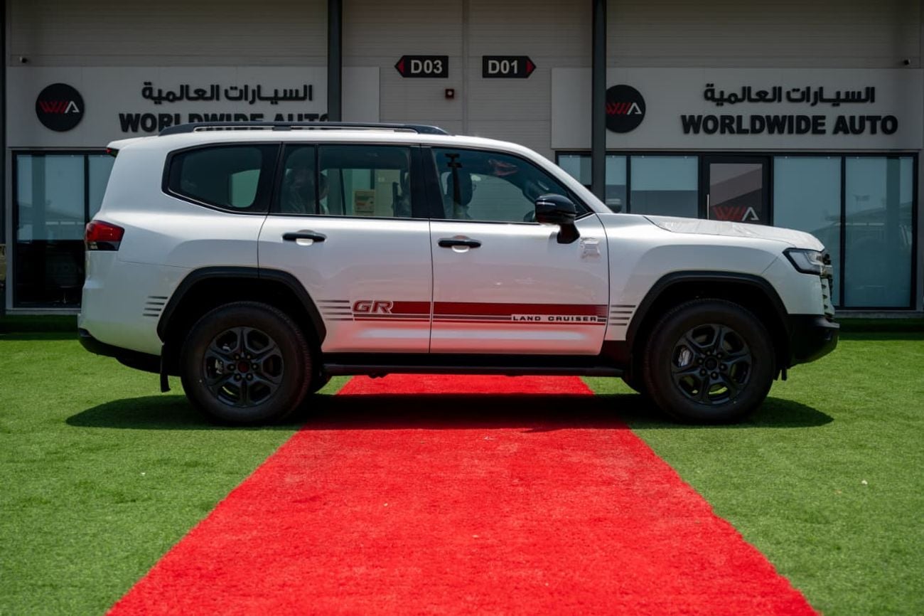 Toyota Land Cruiser GR SPORT 3.5L TT HEV 2025