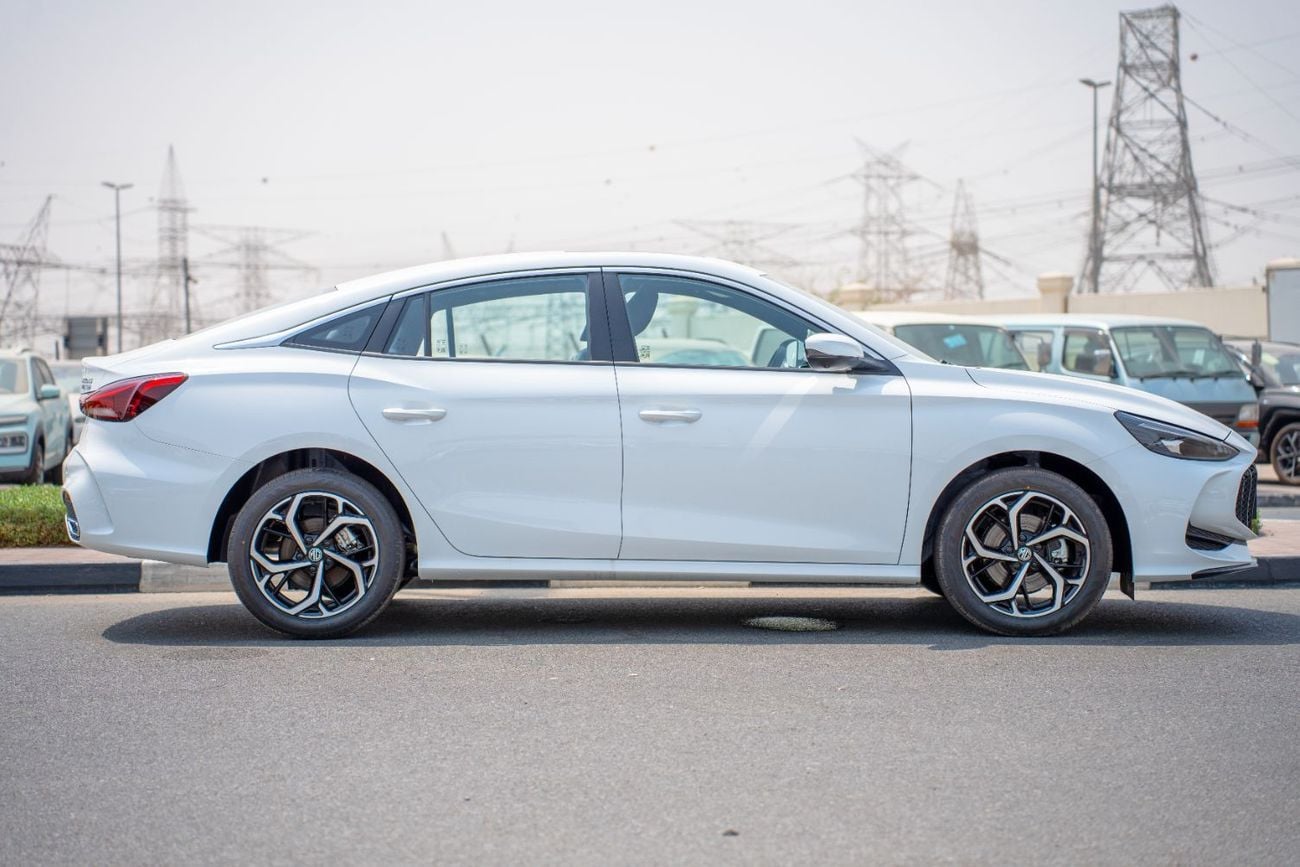 أم جي 5 MG5 2025 1.5L Turbo Petrol