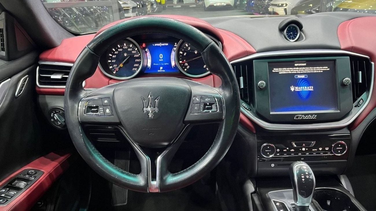 مازيراتي جيبلي STD Maserati Ghibli 2015