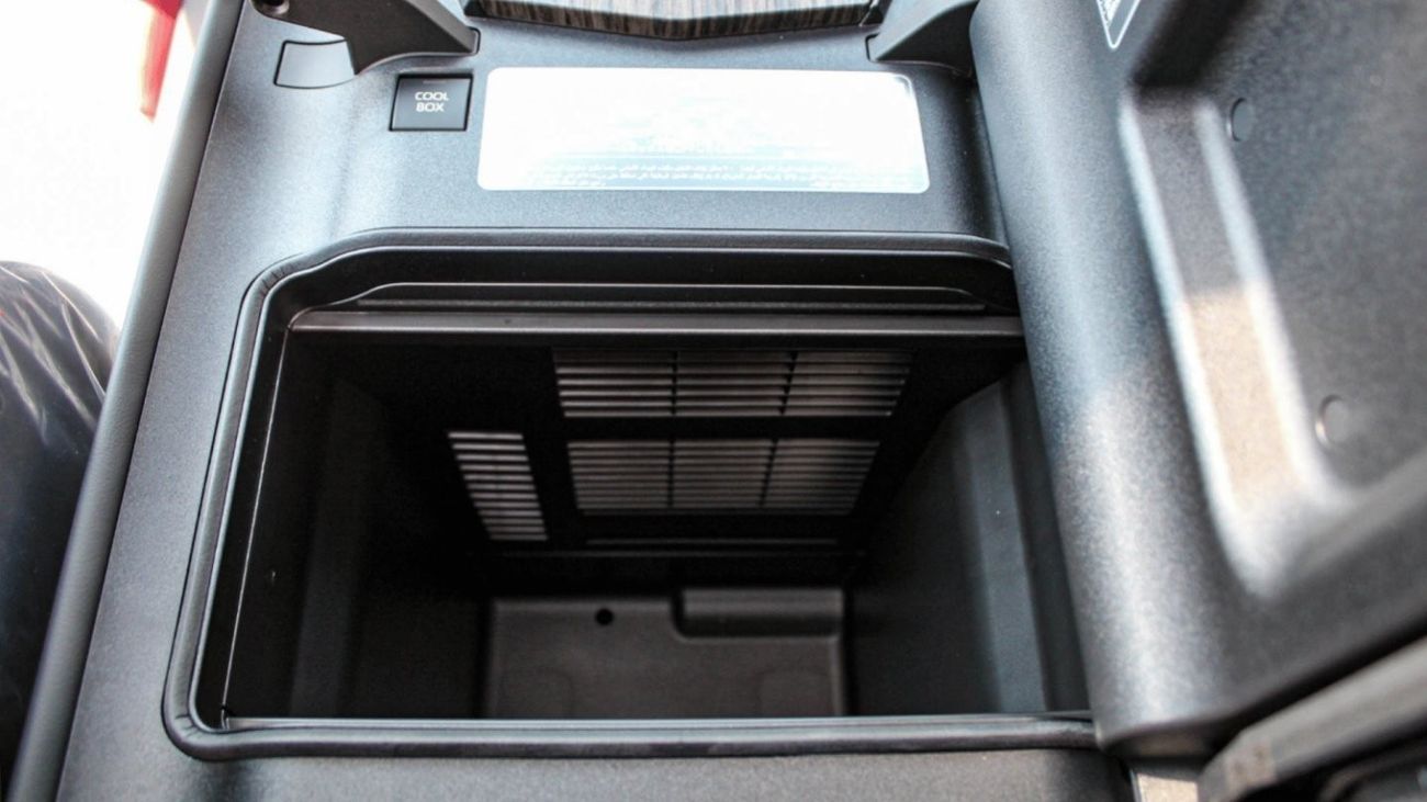 Toyota Land Cruiser TOYOTA LC300 3.3L VX-R V6 (Export Only)