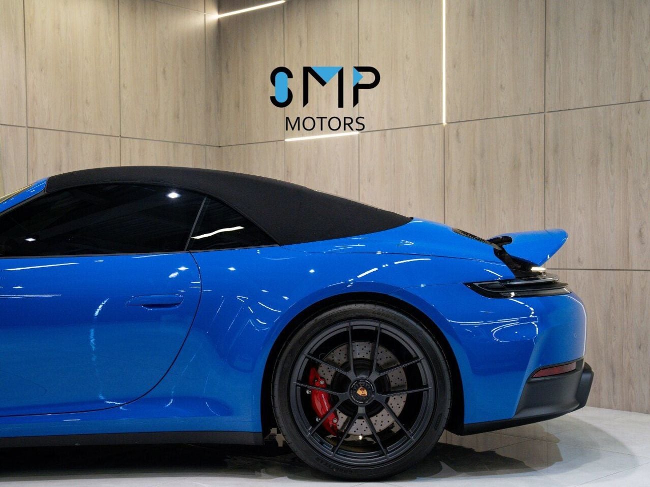 Porsche 911 CARRERA 4GTS
