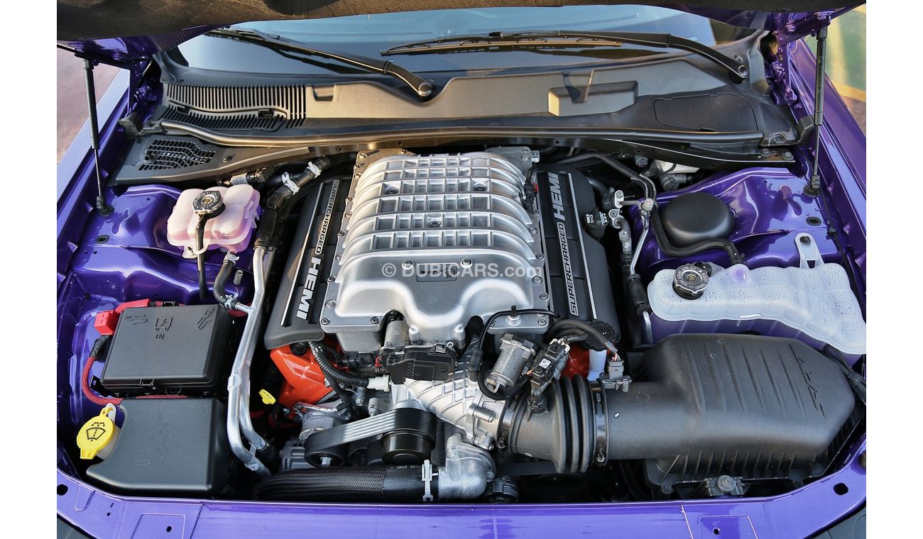 Dodge Challenger SRT Hellcat Supercharged