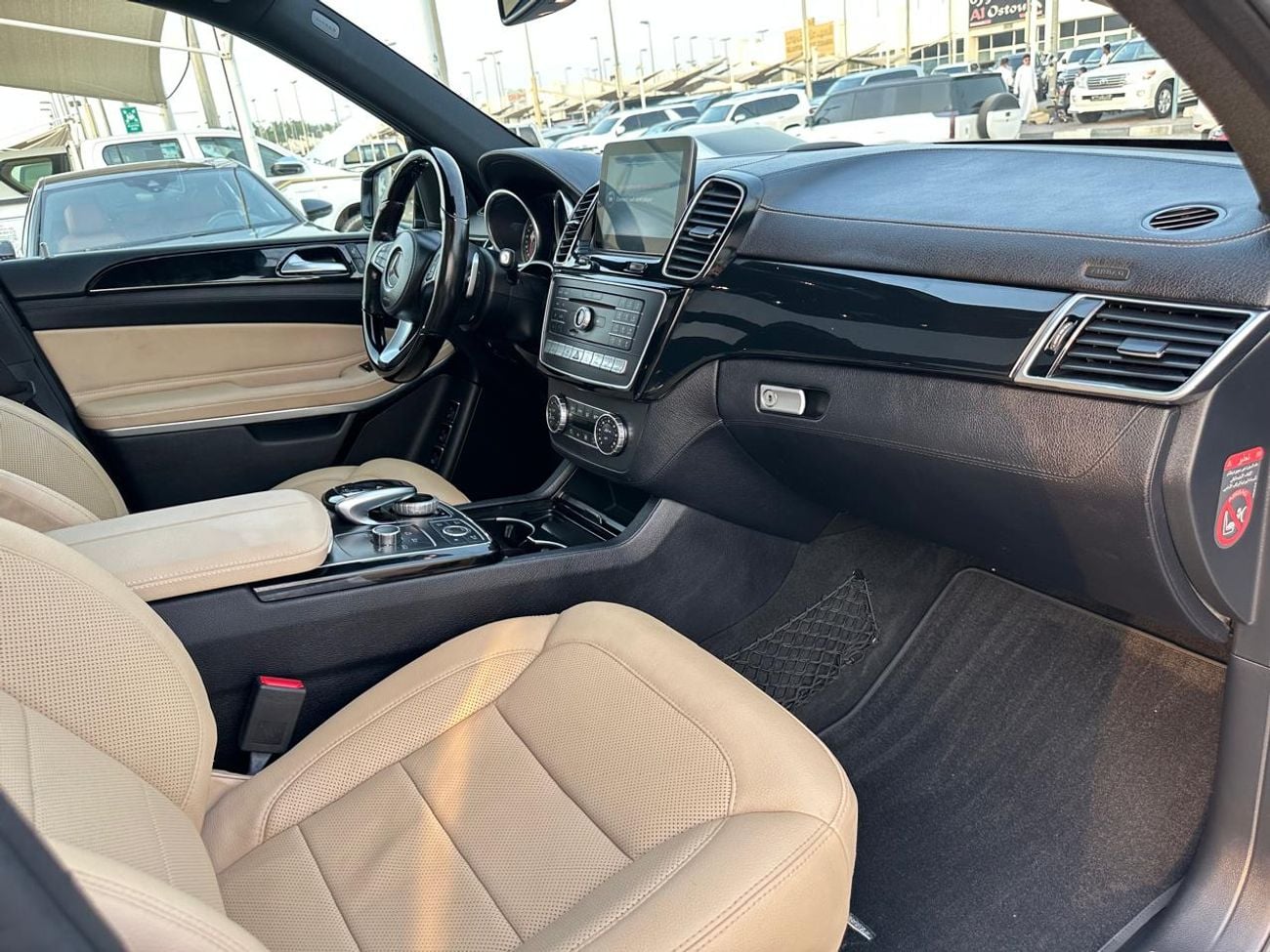 مرسيدس بنز GLS 500 STANDARD