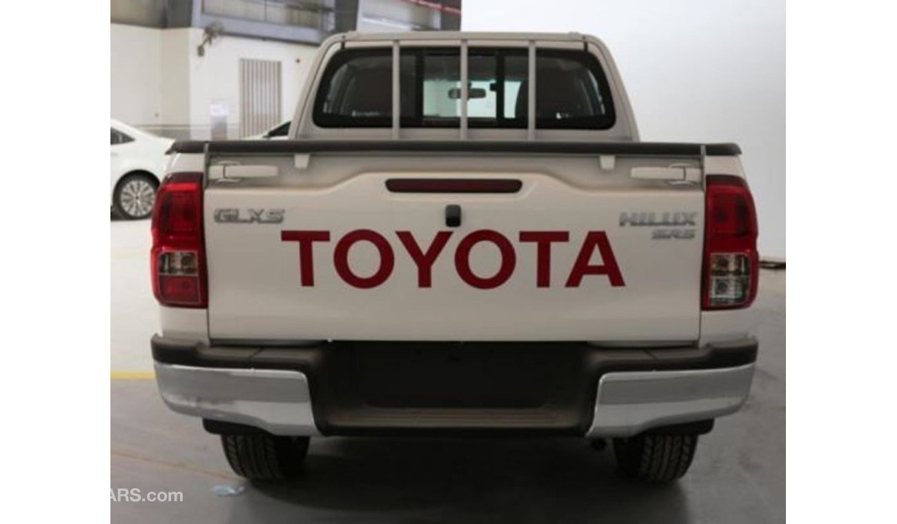 Toyota Hilux Hilux 2.7 ltr Petrol Manual Transmission with 4X4 double cabin Push Start