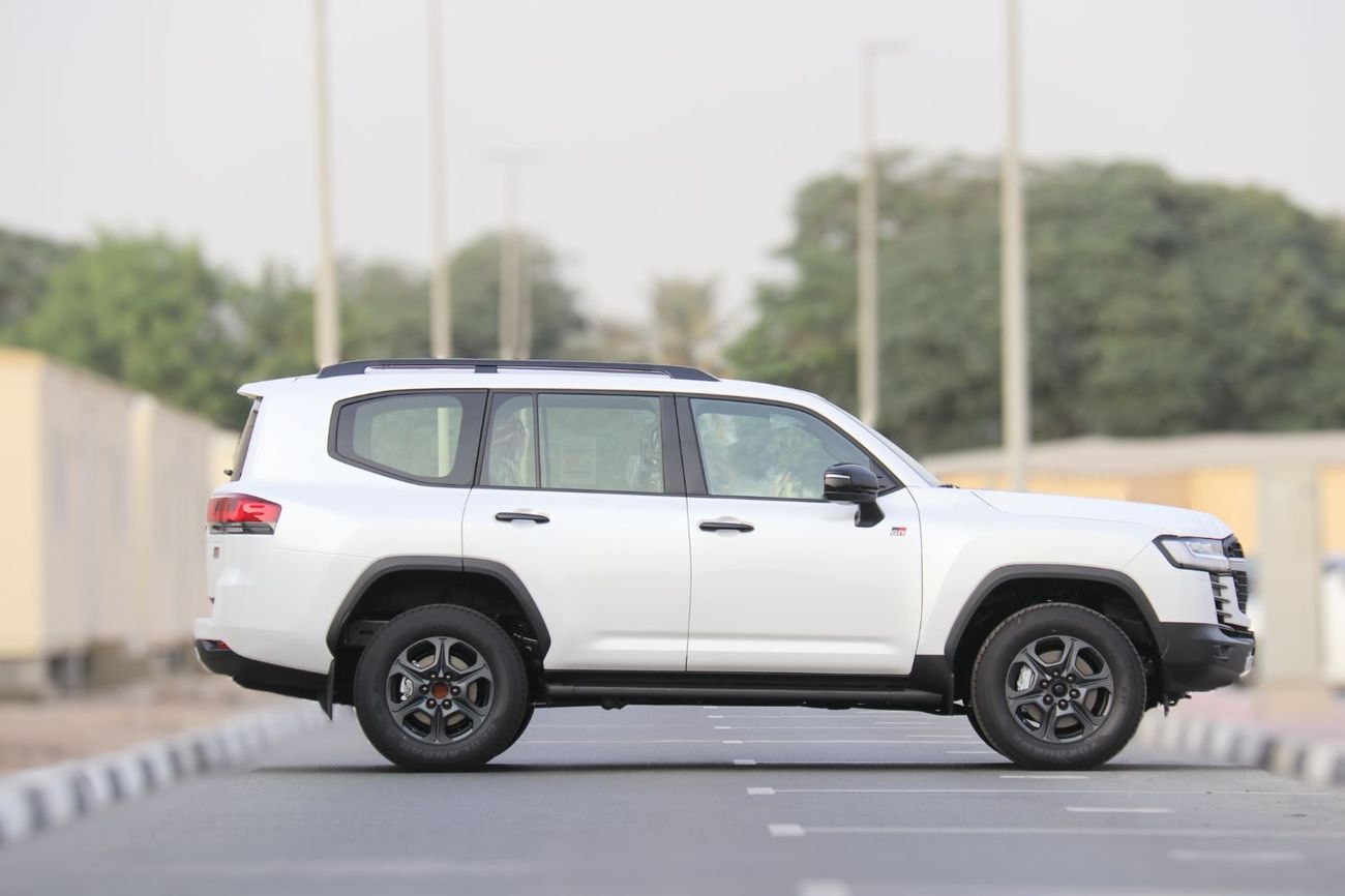 تويوتا لاند كروزر Toyota Land Cruiser GR sport | 3.5L Turbo Best Price