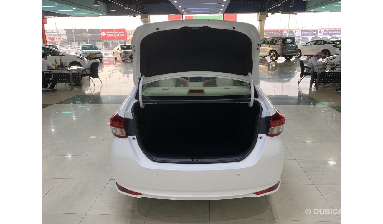 Toyota Yaris 1.5 MY2019 With warranty