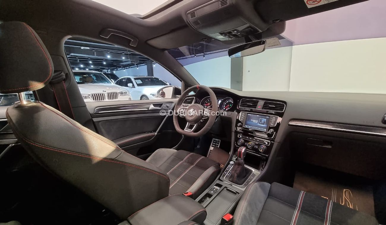 Volkswagen Golf 2017 Volkswagen GTI Clubsport, Warranty, Full VW Service History, Low KMS, GCC