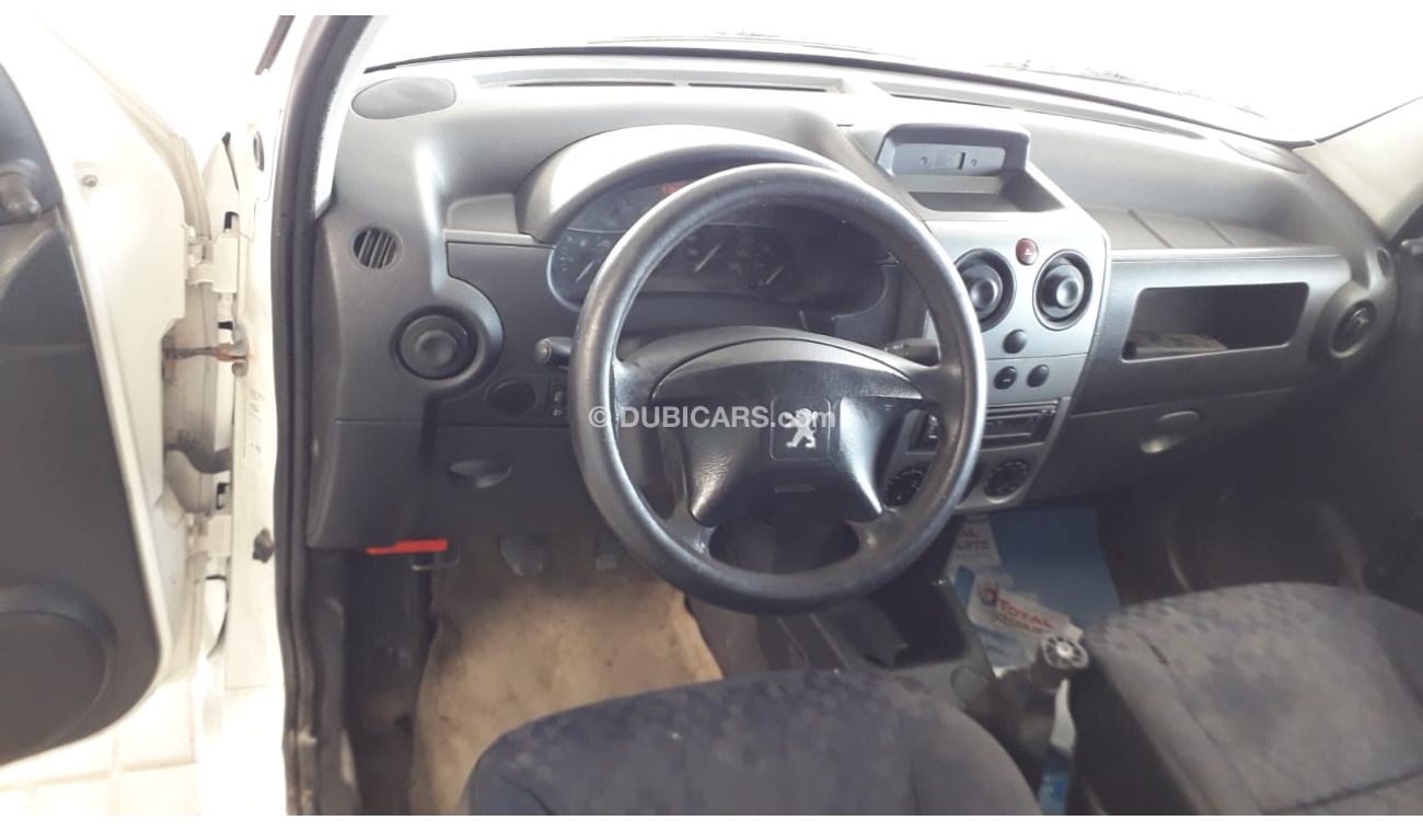 بيجو بارتنر 1.6L (2011 Model!) in White Color! / BEST DEAL for our Peugeot Partner MINI VAN (LOT # 226)