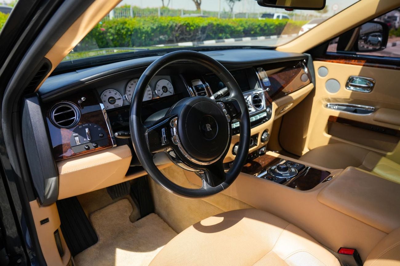 Rolls Royce Ghost 2011 GCC SPECS!! WELL MAINTAINED
