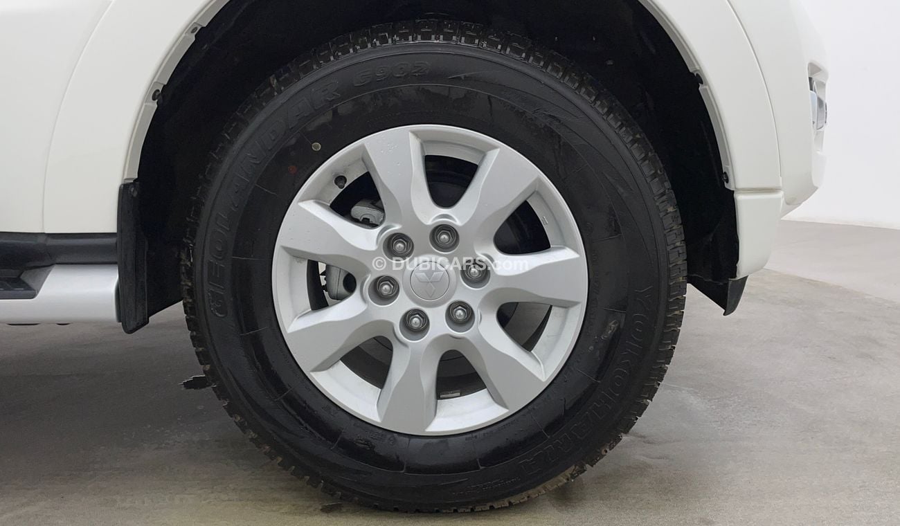 Mitsubishi Pajero 3500