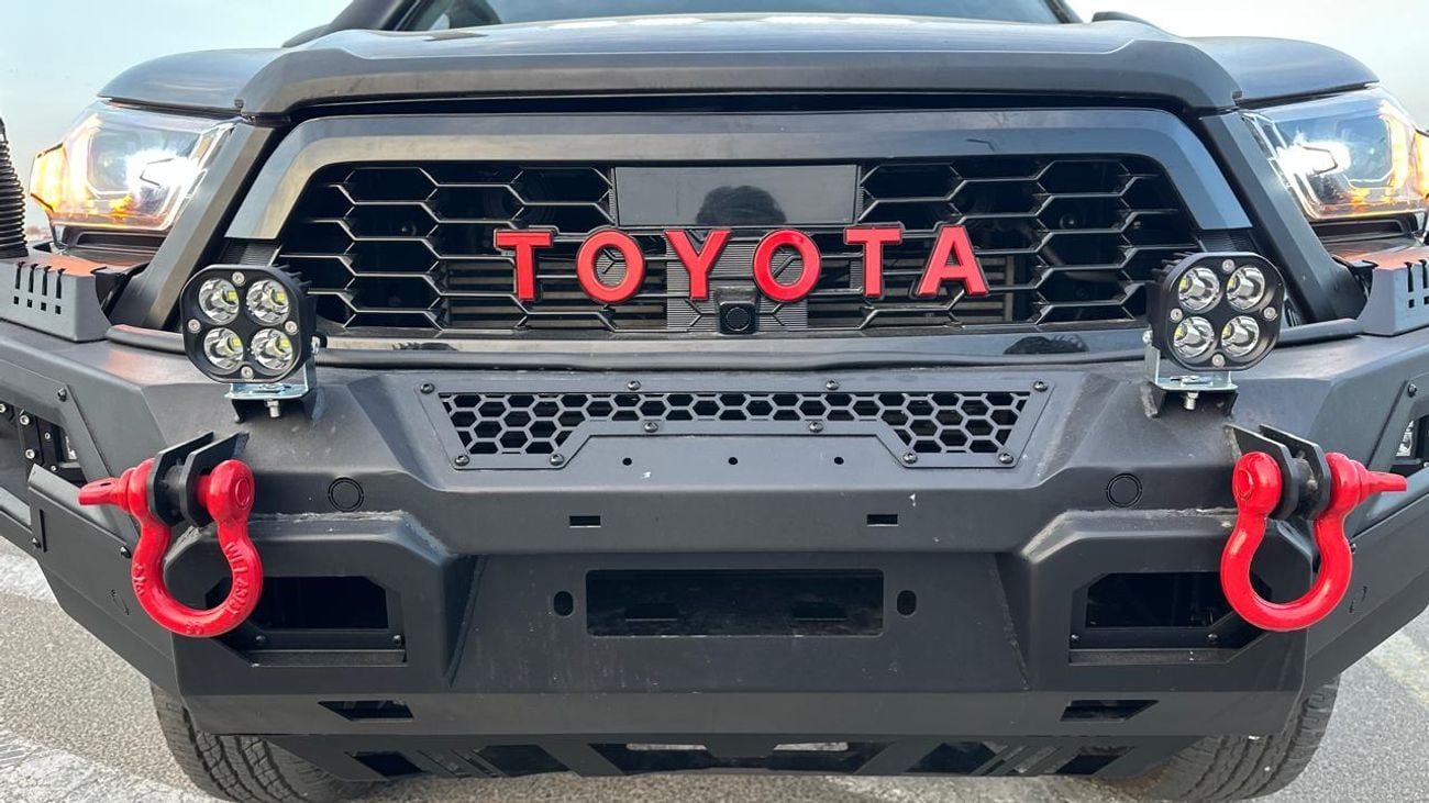 Toyota Hilux ROGUE RIGHT HAND DRIVE DIESEL AUTO