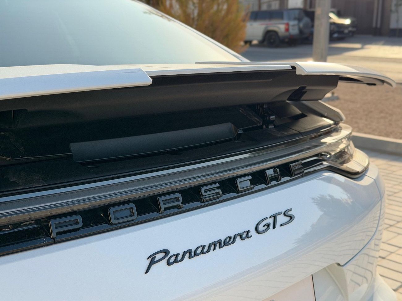Porsche Panamera GTS 4.0L (454 HP) AWD