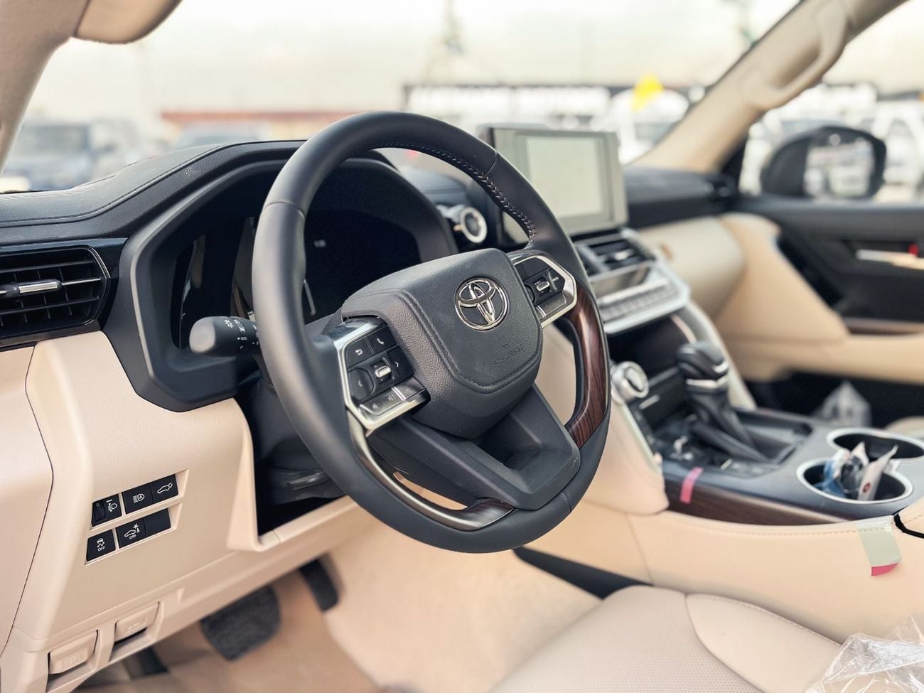 Toyota Land Cruiser EXPORT ONLY - 2026 LC300 GXR 4.0L (GCC Specification)