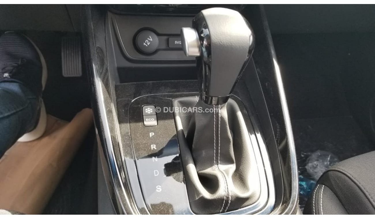 Chevrolet Captiva Premier  2023 White color  1.5L ⛽ petrol SUV FWD